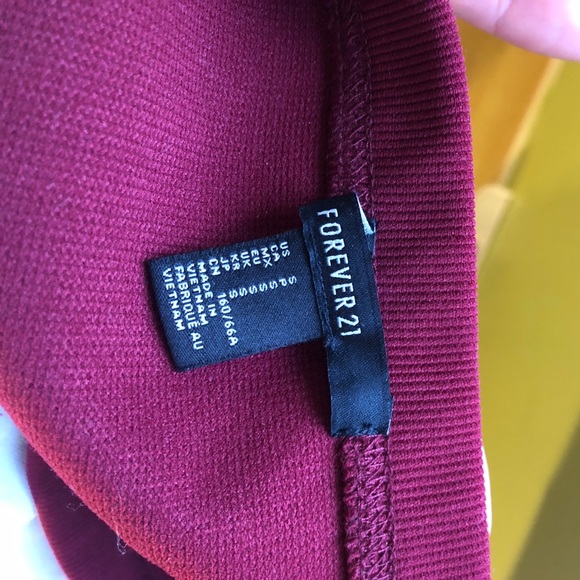 Forever 21 Ribbed Maroon Skirt - Picture 2 of 3